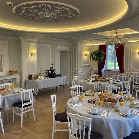Chateau Des Hauts De Provins Hotel Champcenest Eksteriør billede